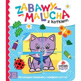 Książeczka edukacyjna Zabawy malucha z kotkiem. Aktywizująca książeczka z naklejkami puzzlami Aksjomat