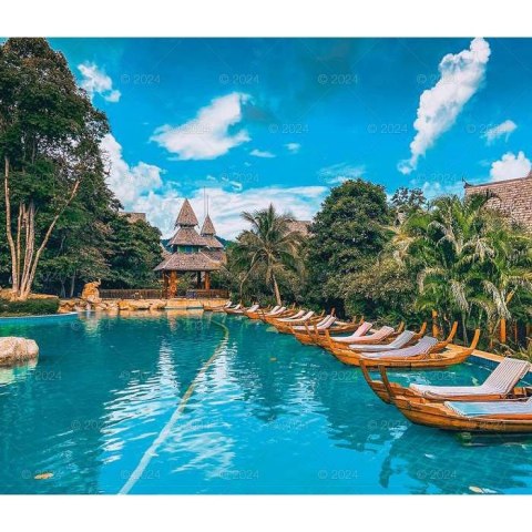 Kalendarz ścienny SŁONECZNE WAKACJE 13-planszowe 2024 320mm x 470mm Lucrum (RW08)